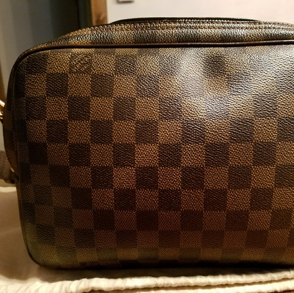 Louis Vuitton Purse - Picture 3 of 8